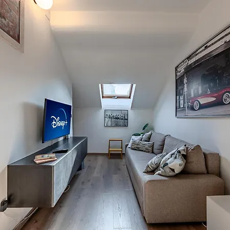 Historic Center Cruises 3 Min - Ac - Wifi Savone