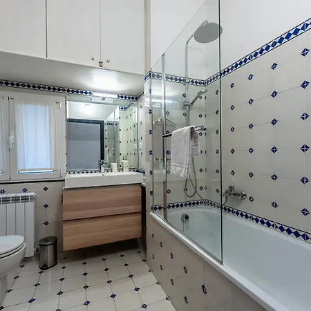 Historic Center Cruises 3 Min - Ac - Wifi Savone