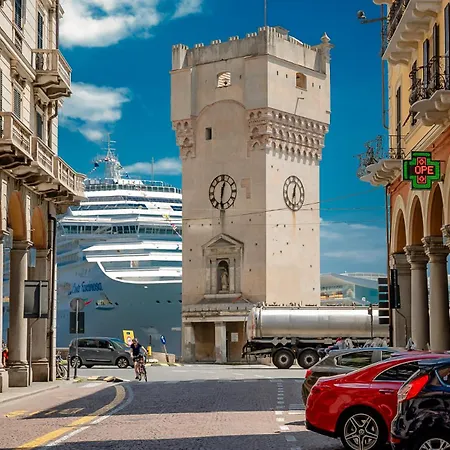 公寓 Historic Center Cruises 3 Min - Ac - Wifi *