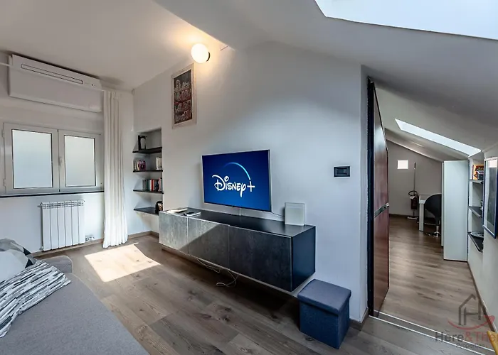 Apartmán Historic Center Cruises 3 Min - Ac - Wifi *